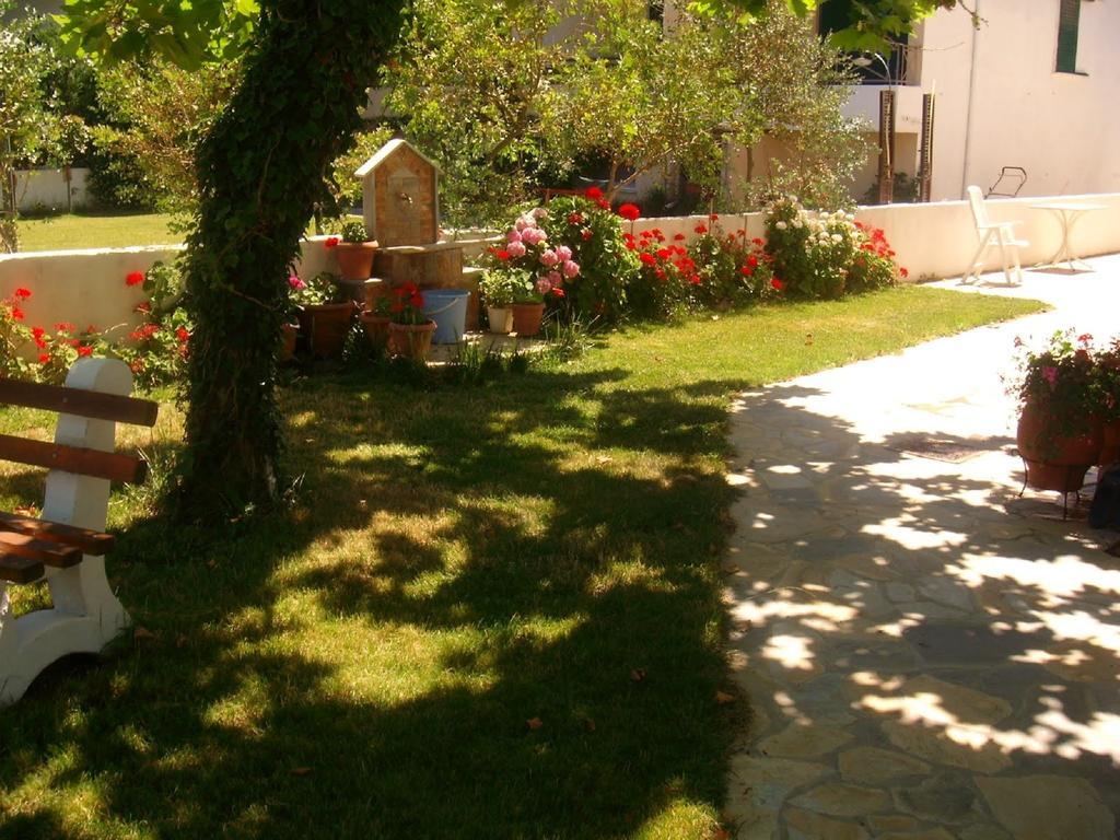 Isalos Velika  Quarto foto